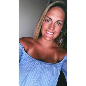 Meet your Posher, Justina